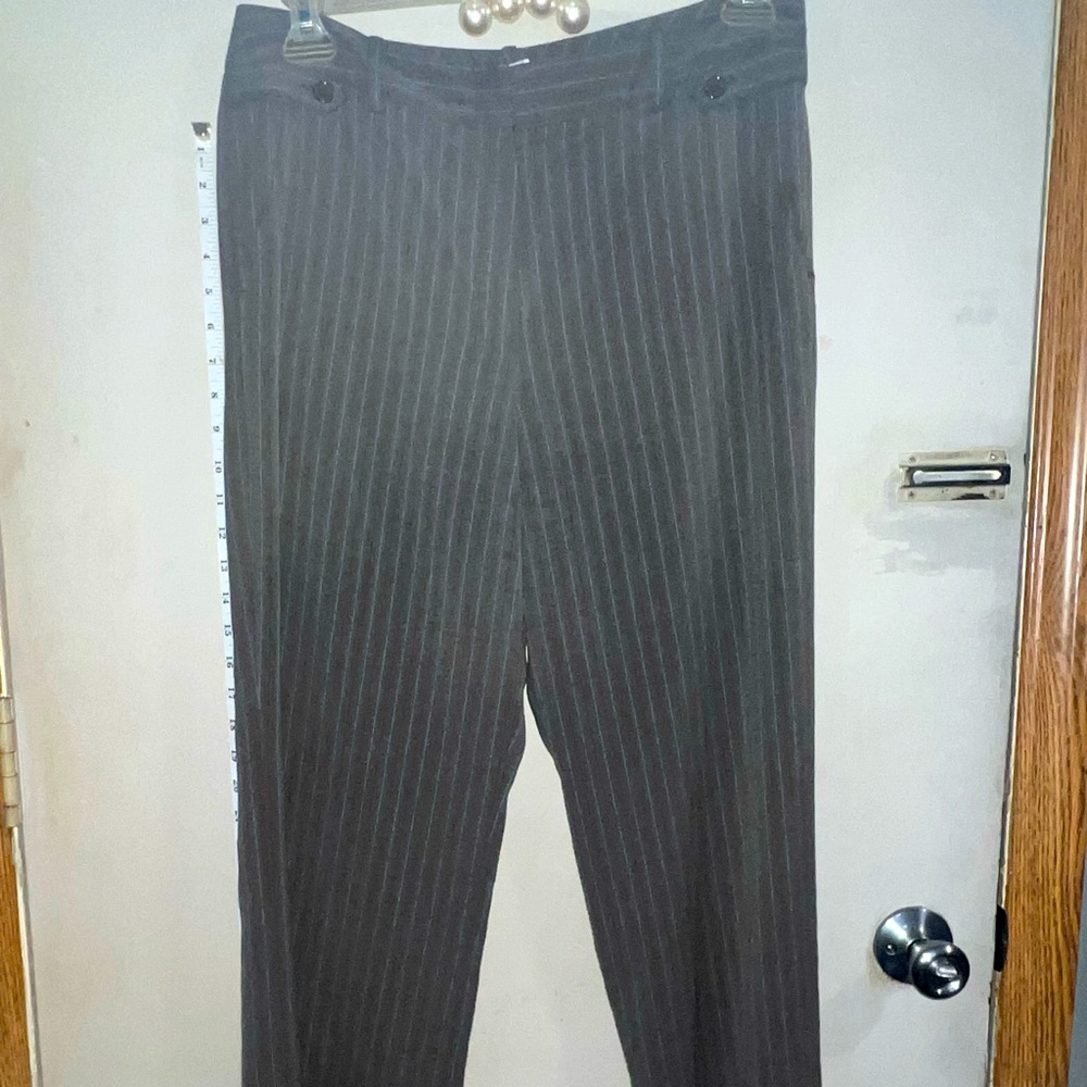 Womens Dressbarn Career Dress Pants Gray w/ pin striping stretch Pockets